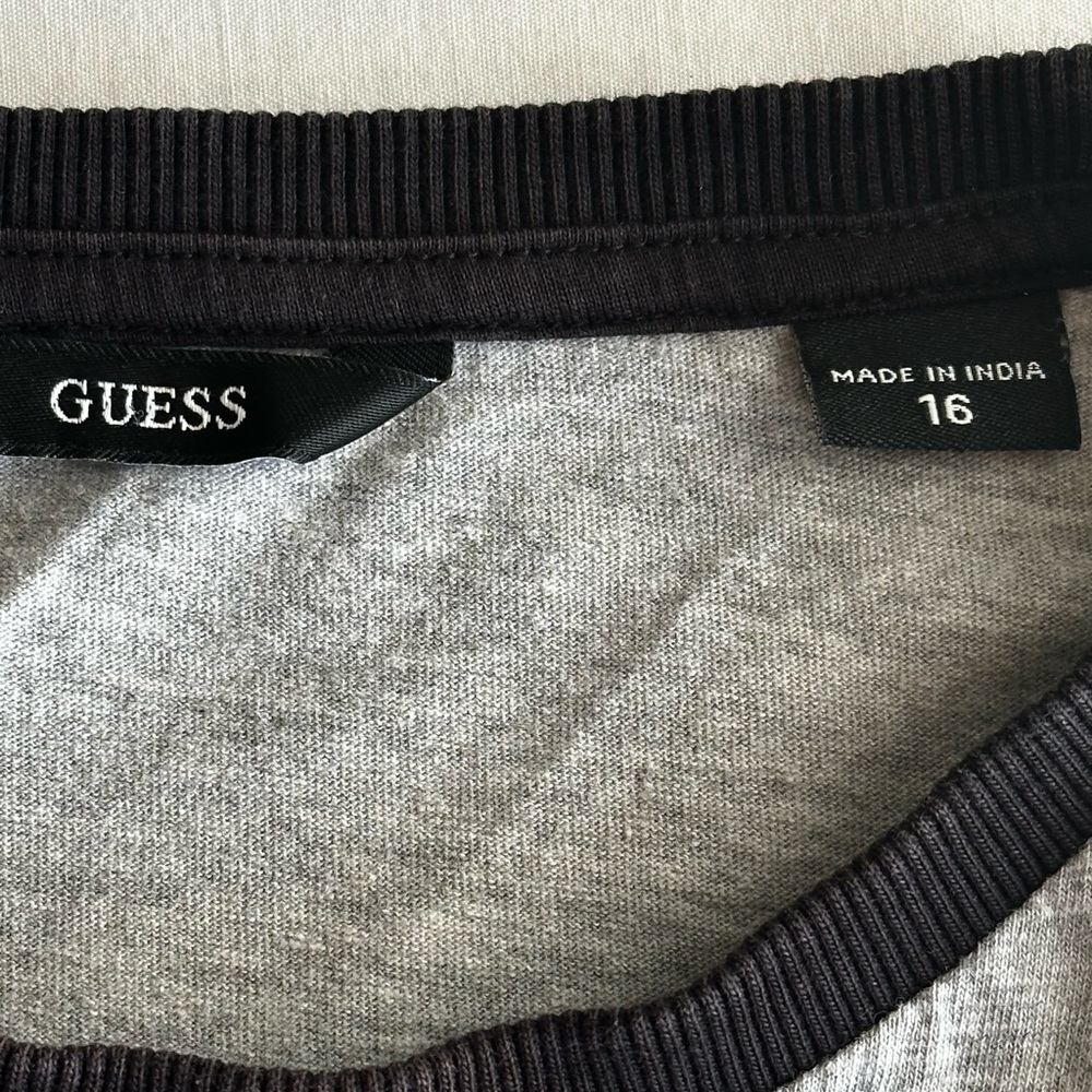 Guess BOYS GRAY STRIPED LOS ANGELES SHORT SLEEVE T-SHIRT SZ 16 - Picture 8 of 11